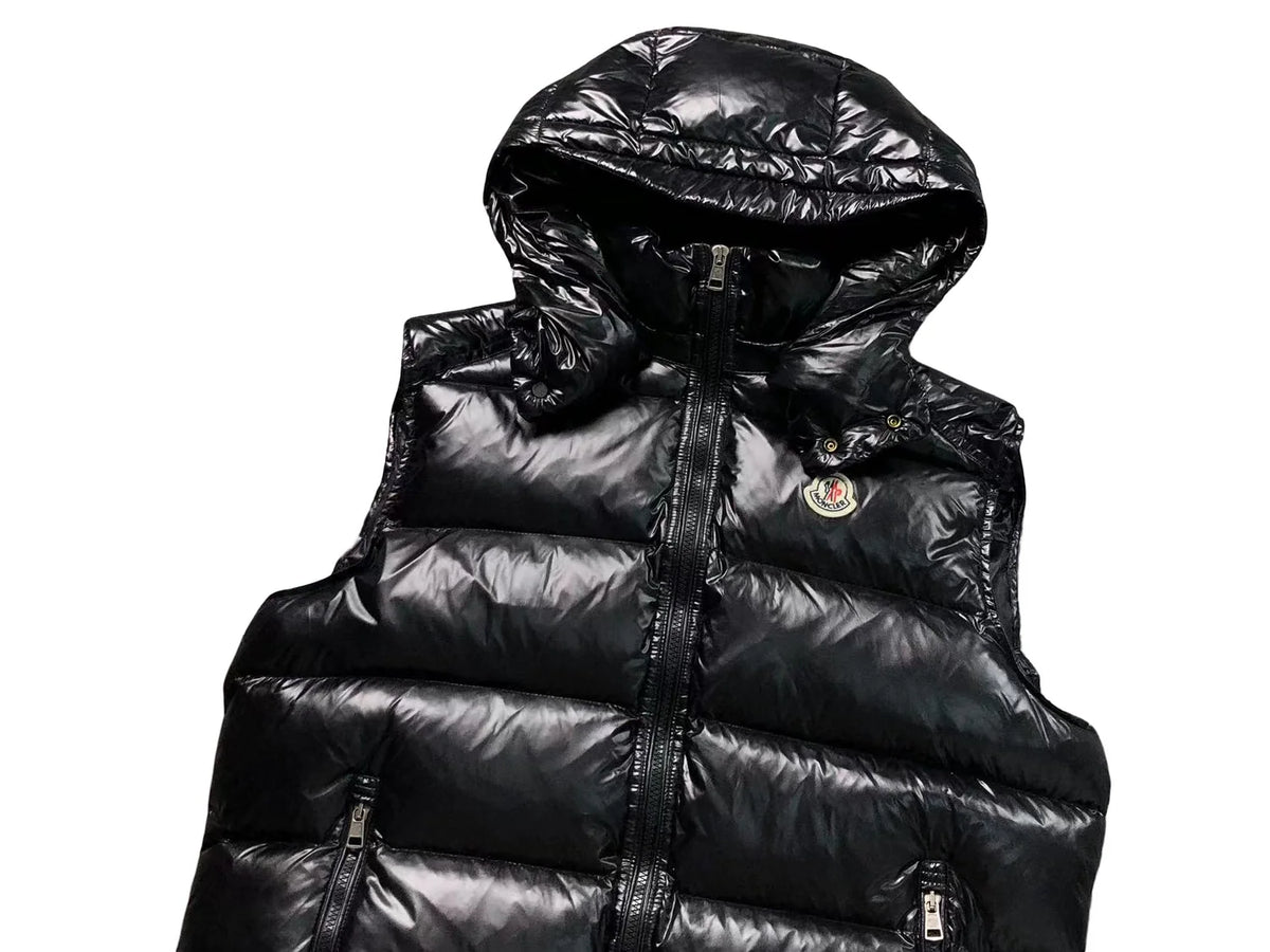 Moncler Bormes Gilet in Black