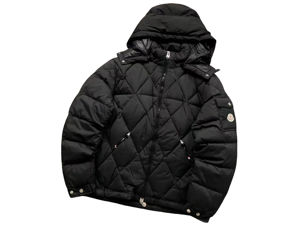 Moncler Averole Down Jacket in Black