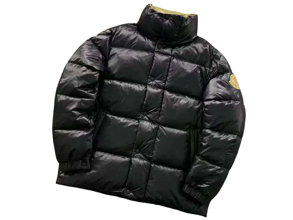 Moncler Sumido Down Jacket in Black