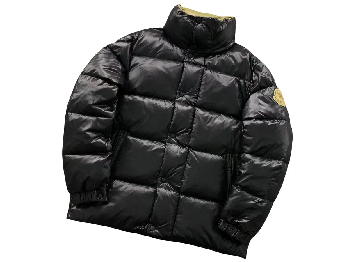 Moncler Sumido Down Jacket in Black