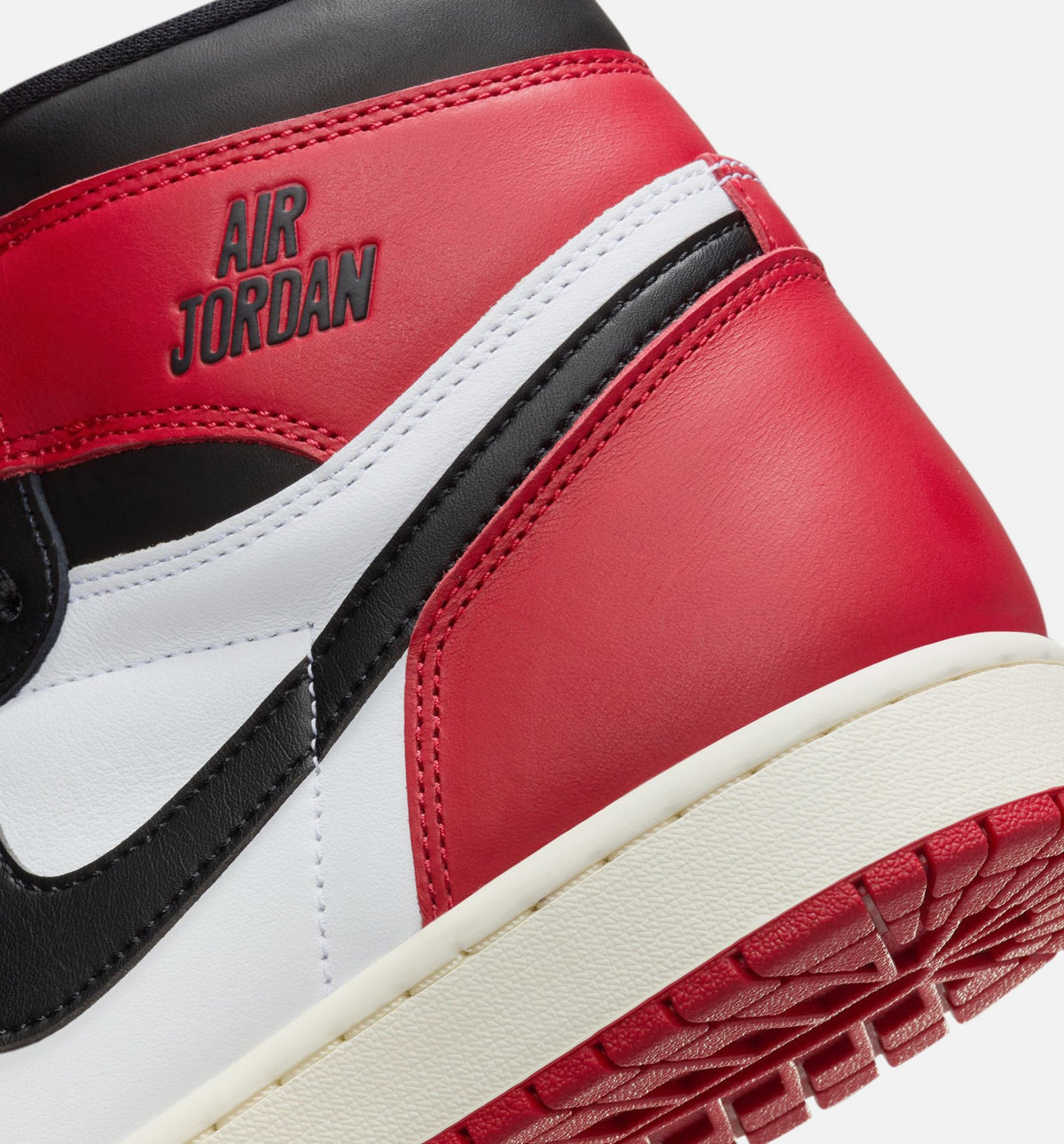 Air Jordan 1 Retro High OG Black Toe | Men's Lifestyle Shoe | White/Black/Varsity Red/Sail