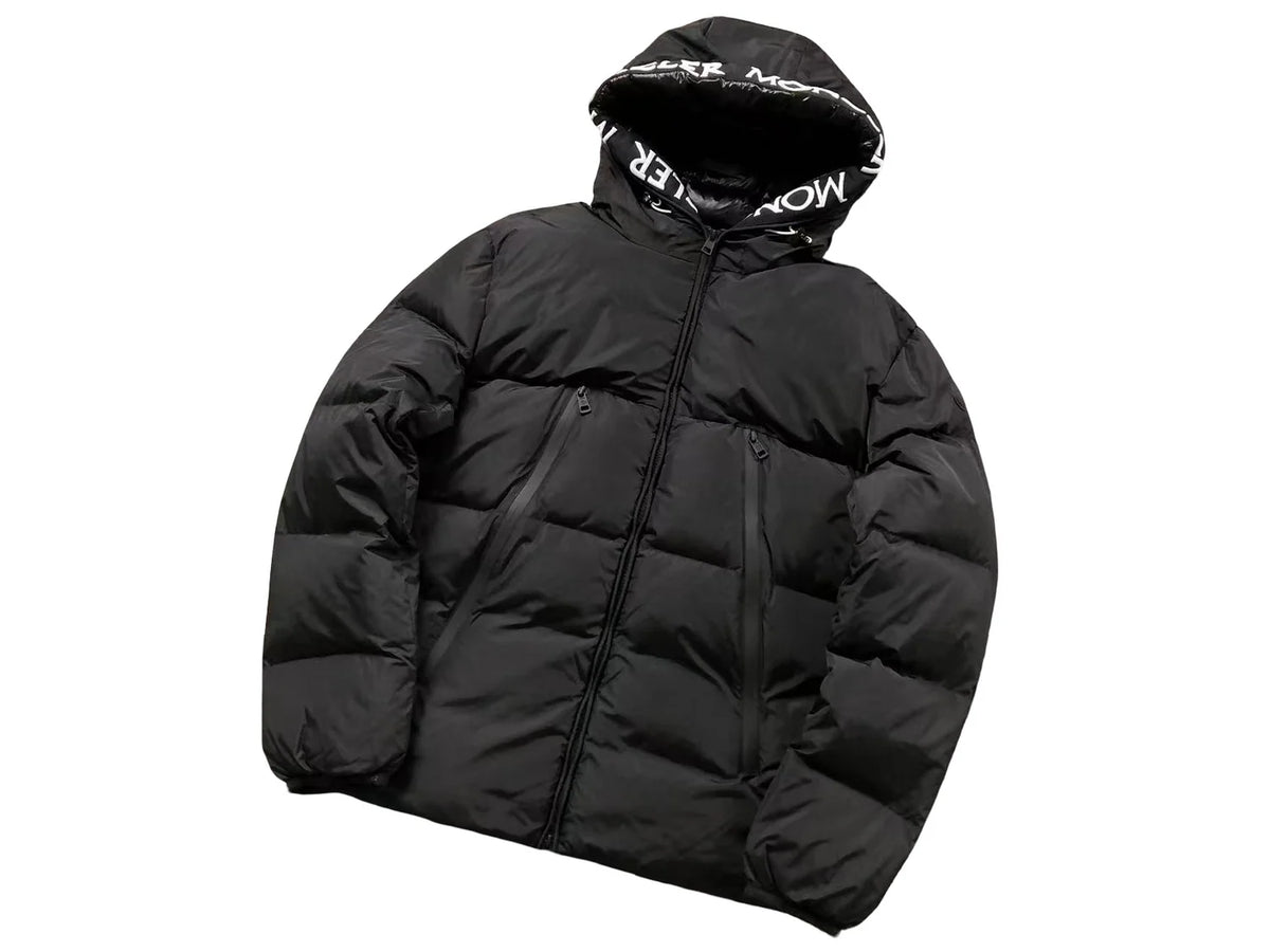 Moncler Montcla Down Jacket in Black