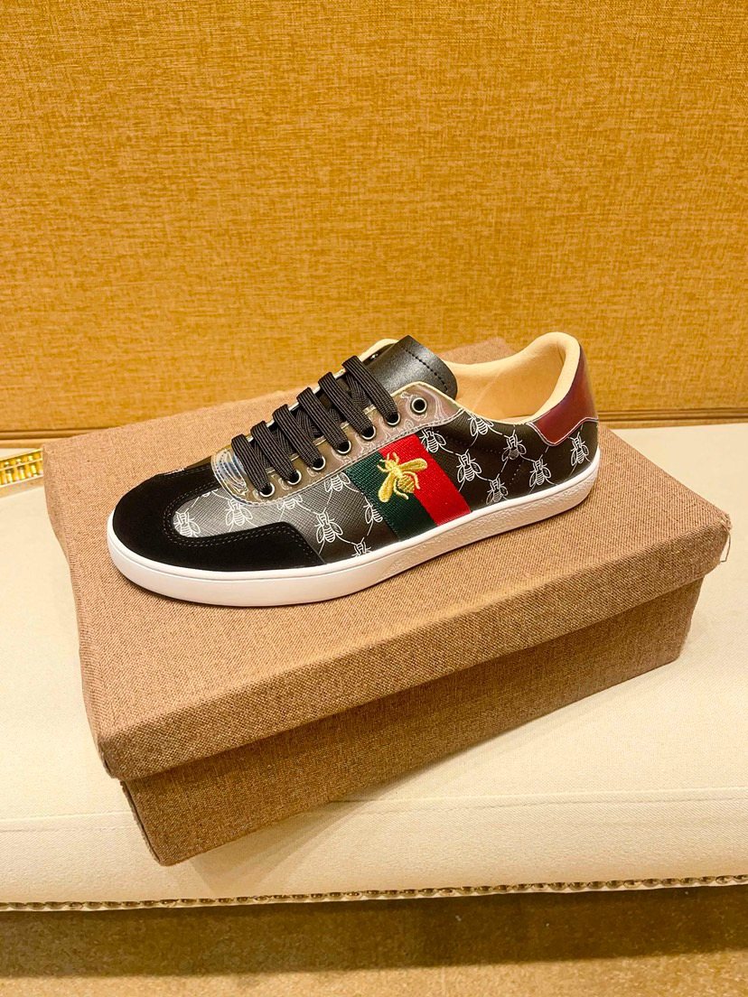 Black Multicolor Pattern Low-Top Sneakers