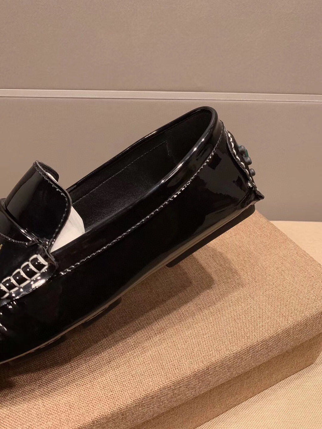 Dolce & Gabbana Men's Black Glossy Loafers