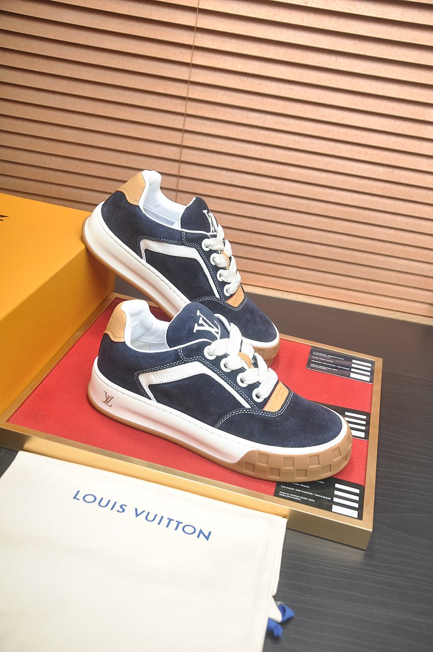 Louis Vuitton Paneled Low-Top Sneakers - Lug Sole