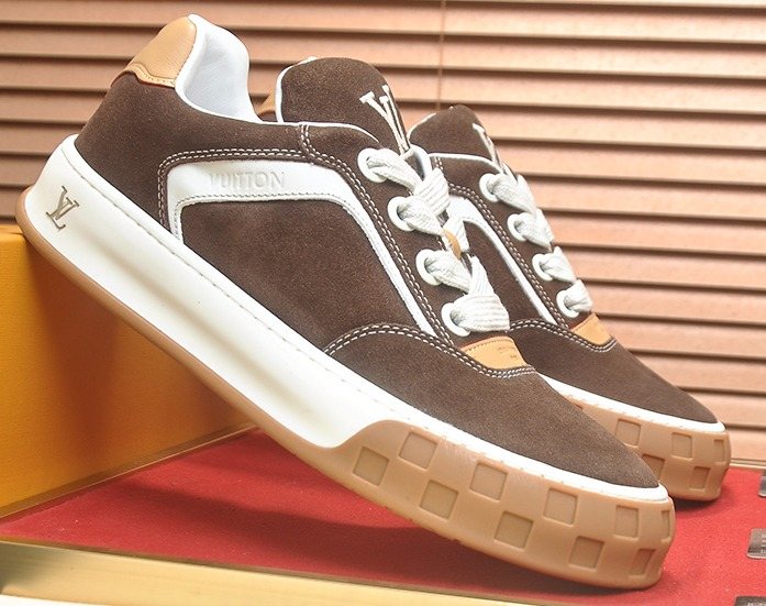Louis Vuitton Paneled Low-Top Sneakers - Lug Sole