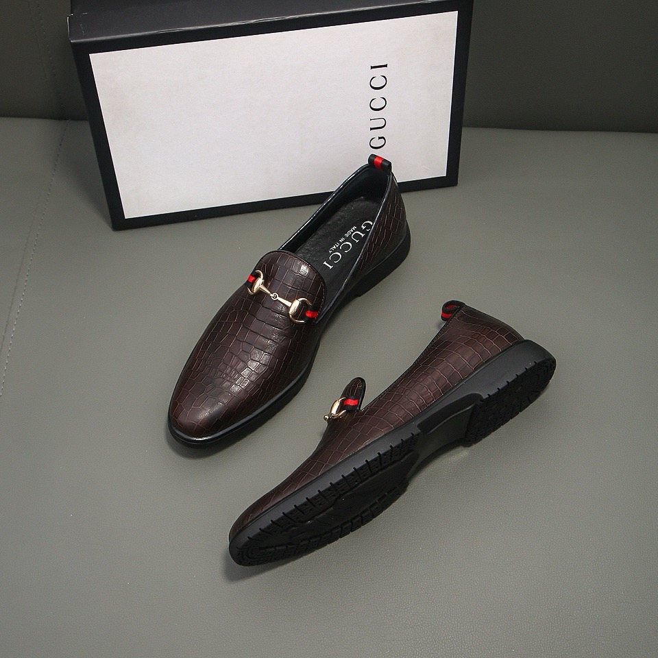 Gucci Men's Croc-Embossed Horsebit Loafers