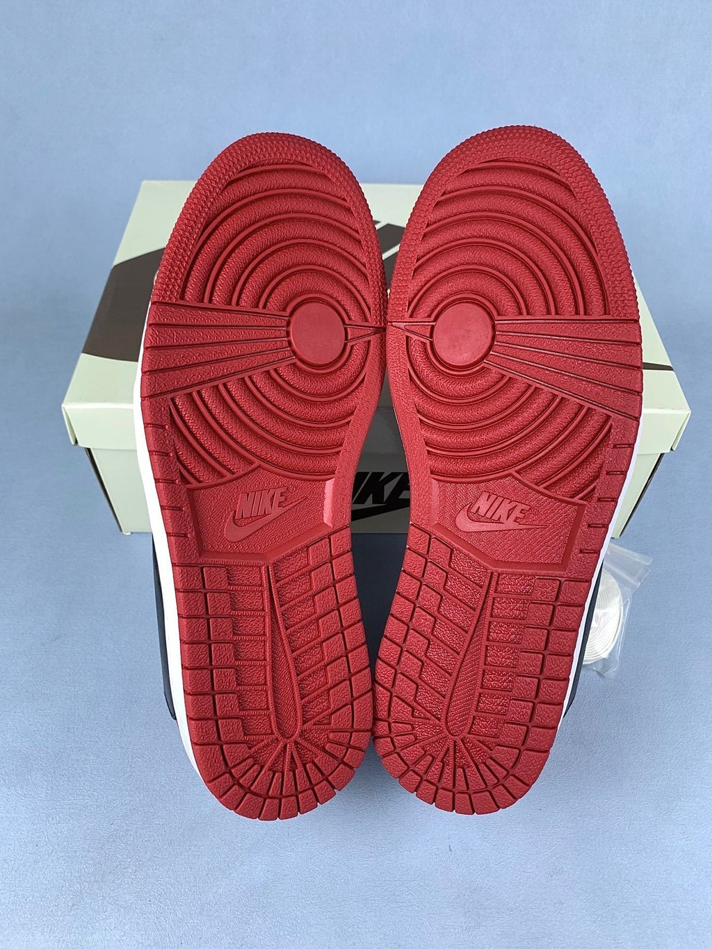 Air Jordan 1 Low Chicago White/Red Unisex Sneakers DM7866-101